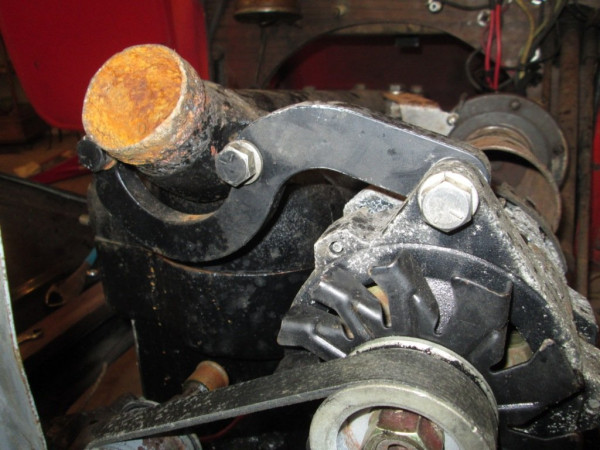 Eric's alternator mount.JPG
