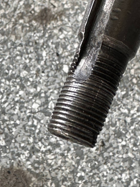 axle1.jpg