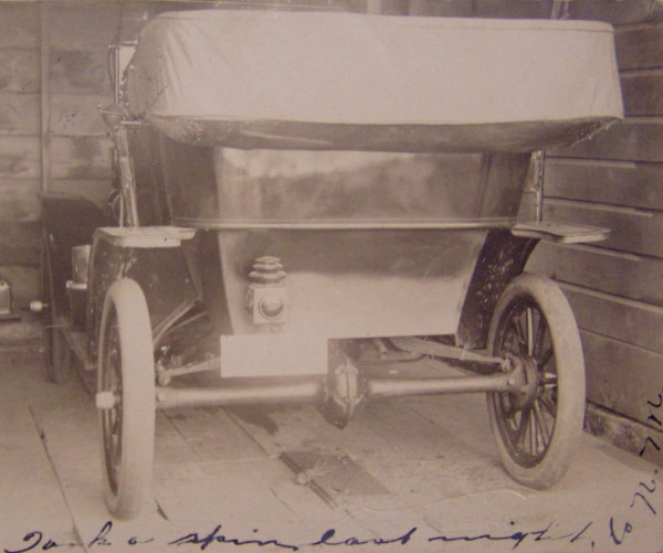 1912 rear cropped.jpg