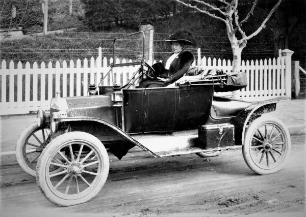 1913 runabout.jpg