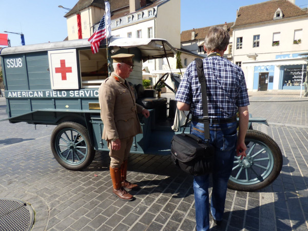 centenaire-des-ambulances-d-american-field-service-(afs)-georges-est-fier-de-presenter-cette-ambulance-qui-symbolise-quot-toute-la-generosite-et-tout-l-altruisme-de-tous-ceux-qui-ont-tant-donne-en-14-18-quot-1410194633.jpg