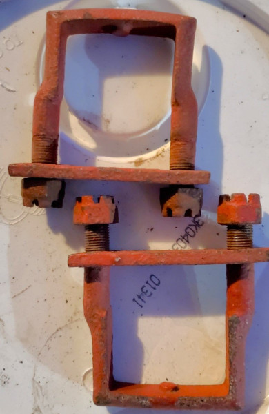 Red Ubolt pair 2 flip.jpg