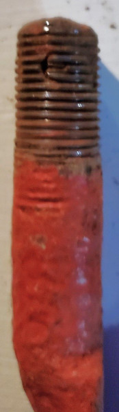 red Ubolt threads 3.jpg