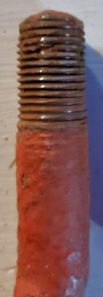 red Ubolt threads 5.jpg