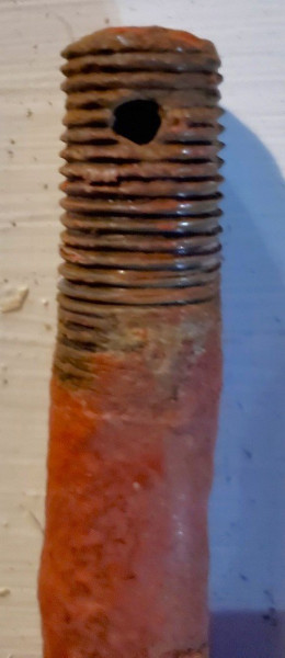 red Ubolt threads 6.jpg