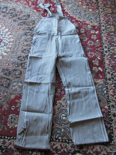 Striped bib overalls 3 pair 34 Waist 30 length (9).JPG