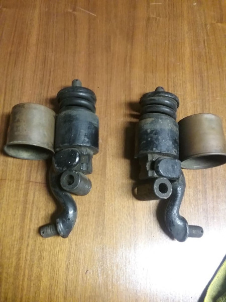Shock absorbers Rear pair Model T Ford (22).jpg