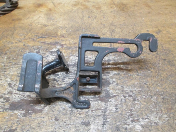 tail lamp - license bracket.JPG
