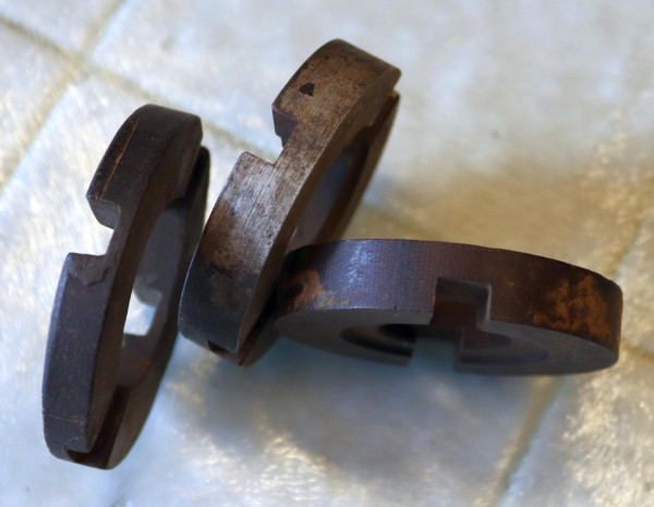 Magneto couplers 3.jpg