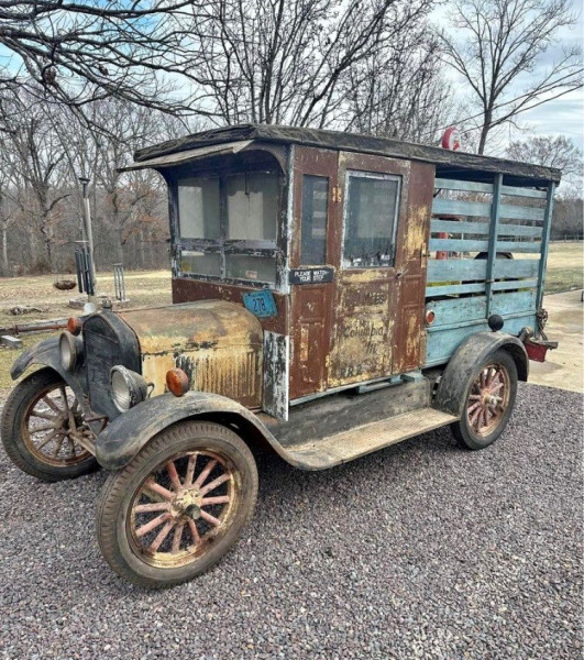 1926 truck 4.jpg