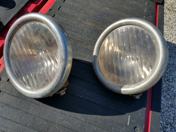 26 headlights.jpg
