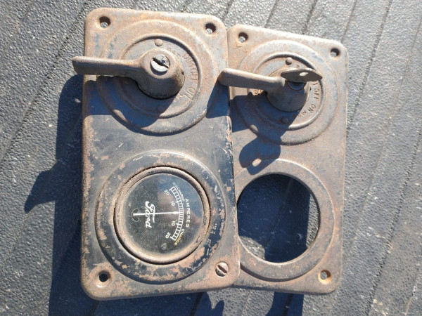 T switch .jpg