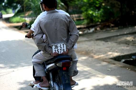 only-in-vietnam09.jpg