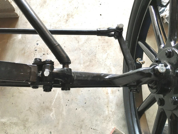 Front Radius Rod 1s.jpg