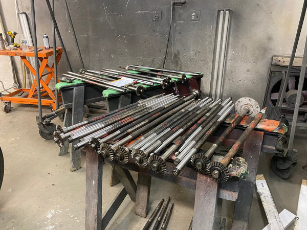 Axles.jpg