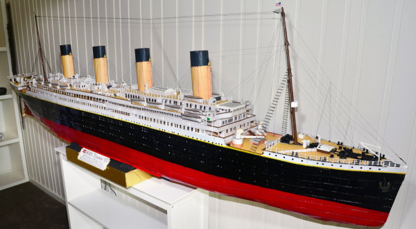 Titanic Print 2.jpg