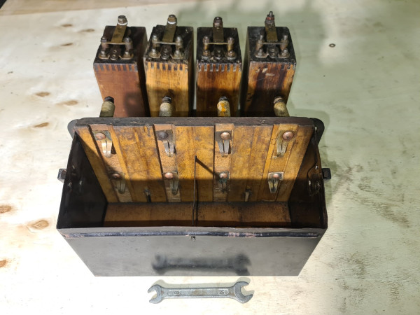 Rebuilding my Model T coil box