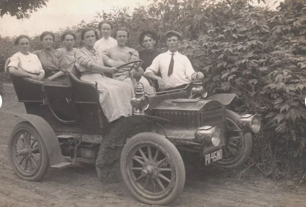 early car4.JPG
