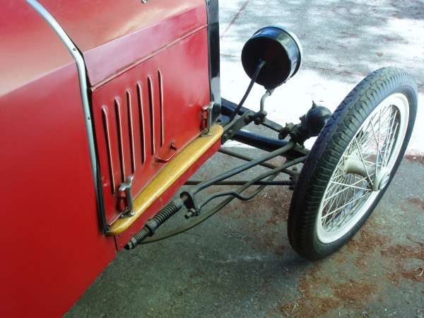 R.S. Radius rods.jpg