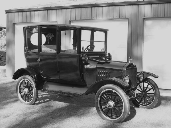 centerdoor picture b&w.jpg