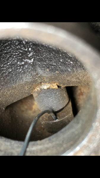 Kingston air hole_2.png