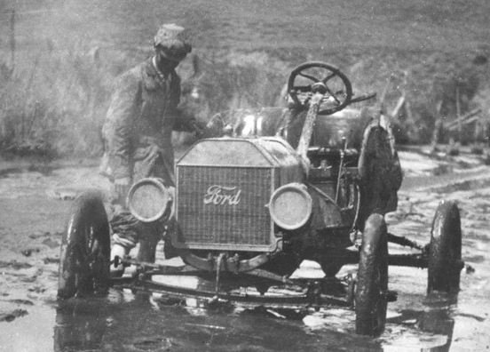 1909 Racer cropped.JPG