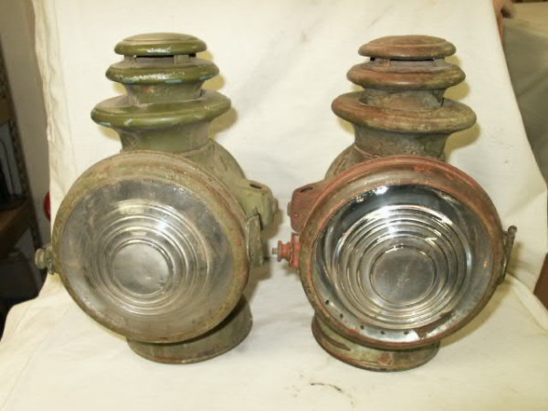 dietz lamps a.JPG