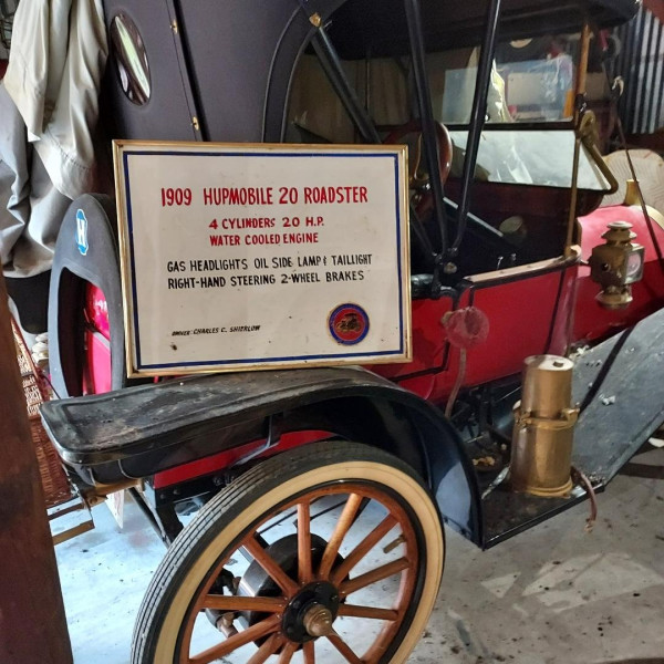 1909 Hupmobile 3.jpg