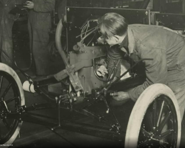 1914 assembly line detail of engine .png