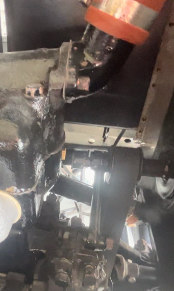 you can see the rivited fan as well as grease cup