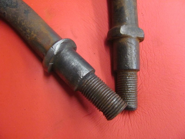 The earlier post won't interchange with the later fender bracket..jpg