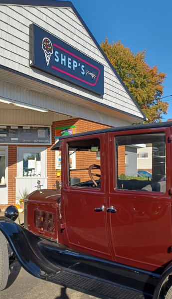 My Fordor at the ice cream stop