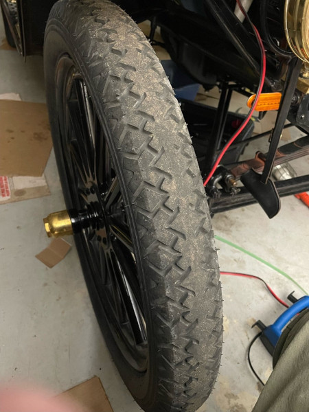 Tires_on_14.jpg