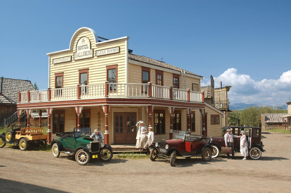 FoothillsModelTClub.jpg