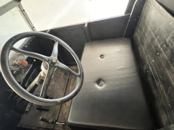 Interior.jpg