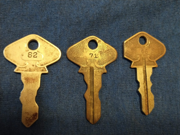3 Ford keys 2.jpg