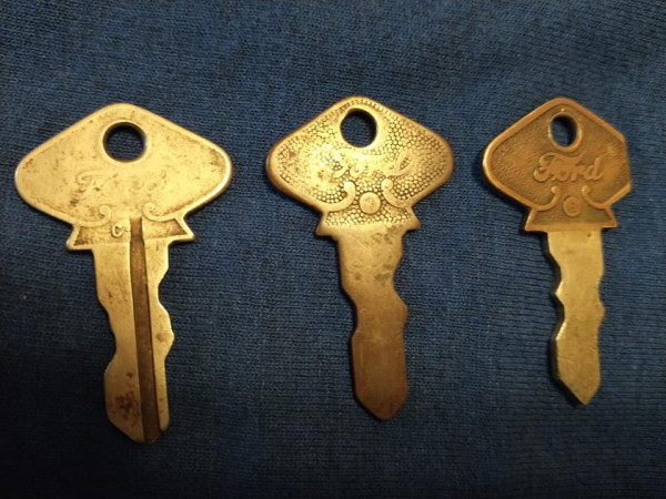 3 Ford keys.jpg