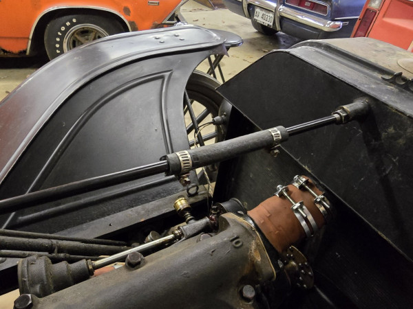 Radiator shock absorber.jpg