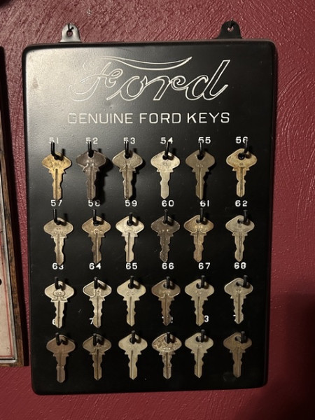 REPOP FORD DEALER BOARD