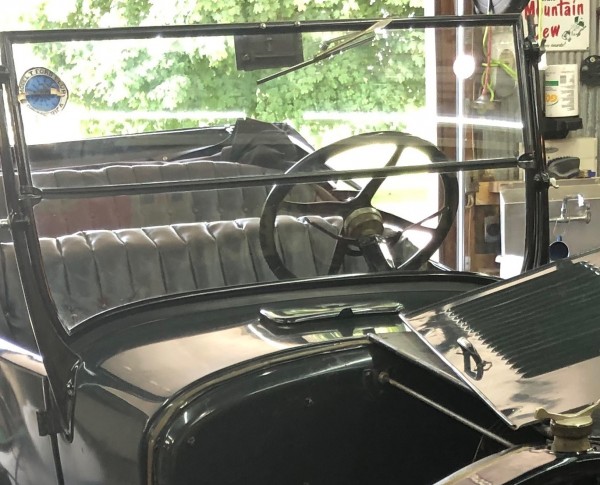 windshield full.jpg