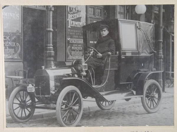 09 landaulet 2 lever.png