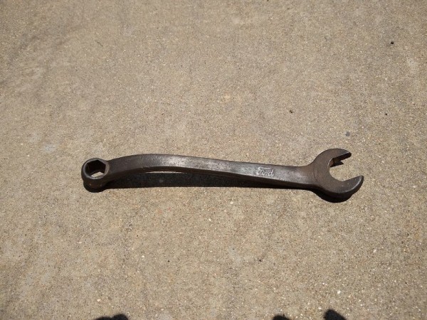 wrench.jpg