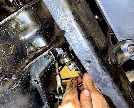 5 Using puller to remove stuck drive collar.jpeg