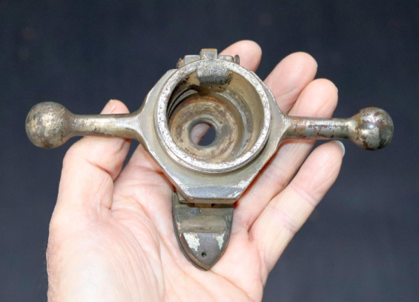 dog bone flip top radiator cap 3.jpg