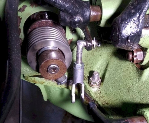 clutch pedal 16.jpg