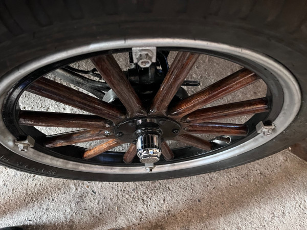 loose rim lugs
