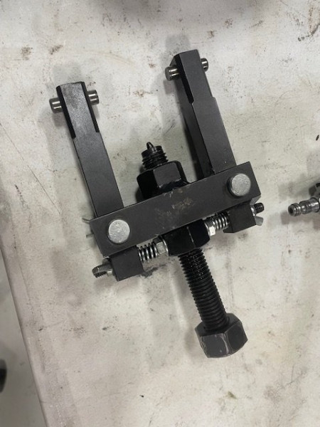 Transmission Puller 01.jpg