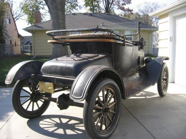 1917 roadster coker rear.jpg