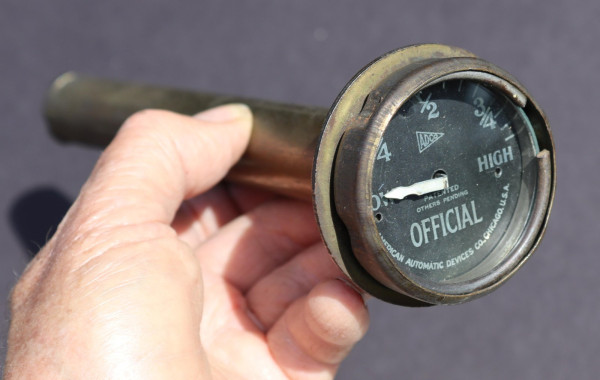 Official Gas Gauge 1.jpg