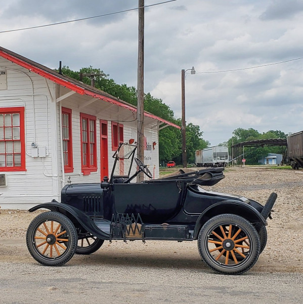 4-27-25 Depot in Gonzales 1024 px.jpg